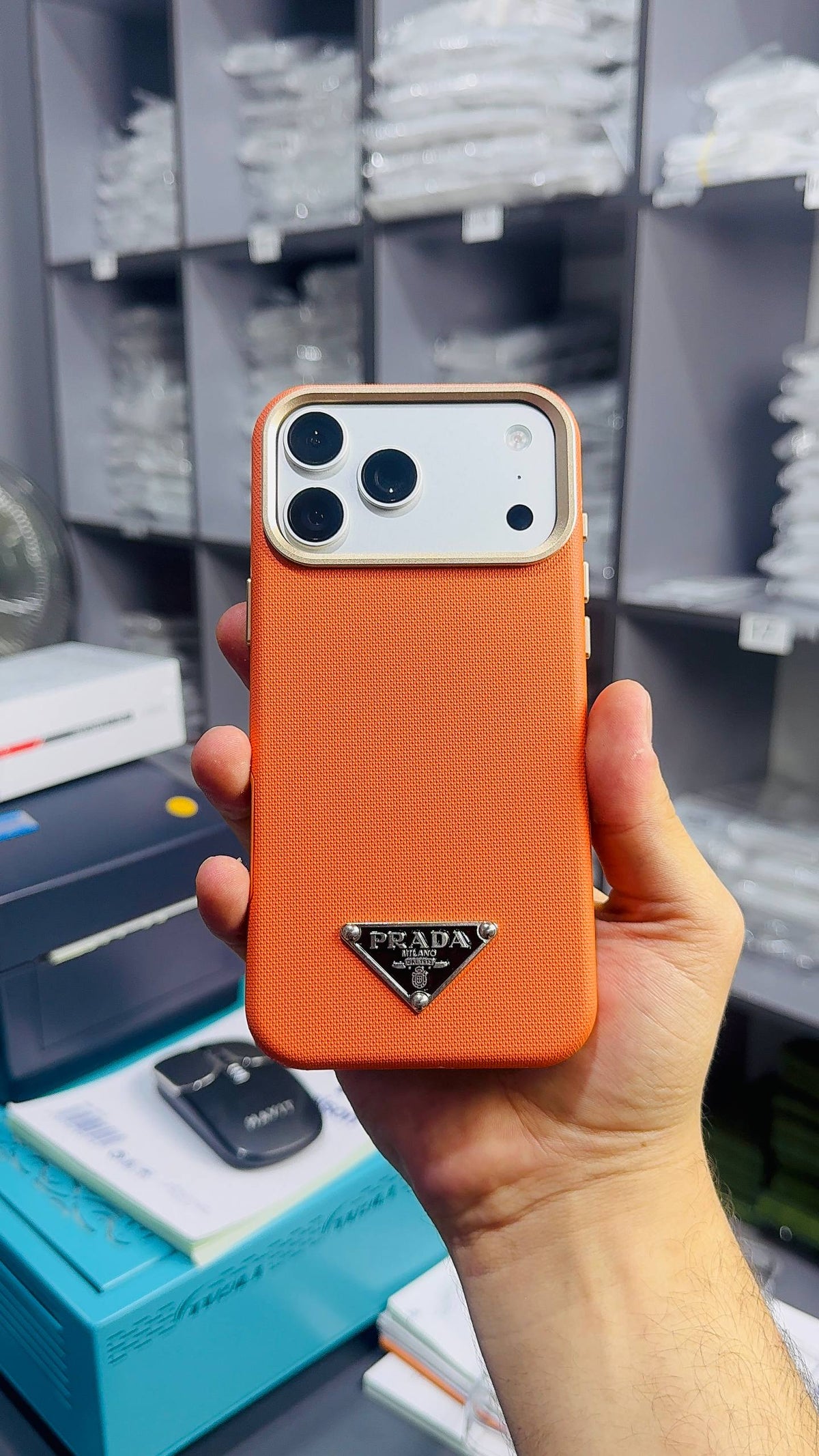Case PRADA