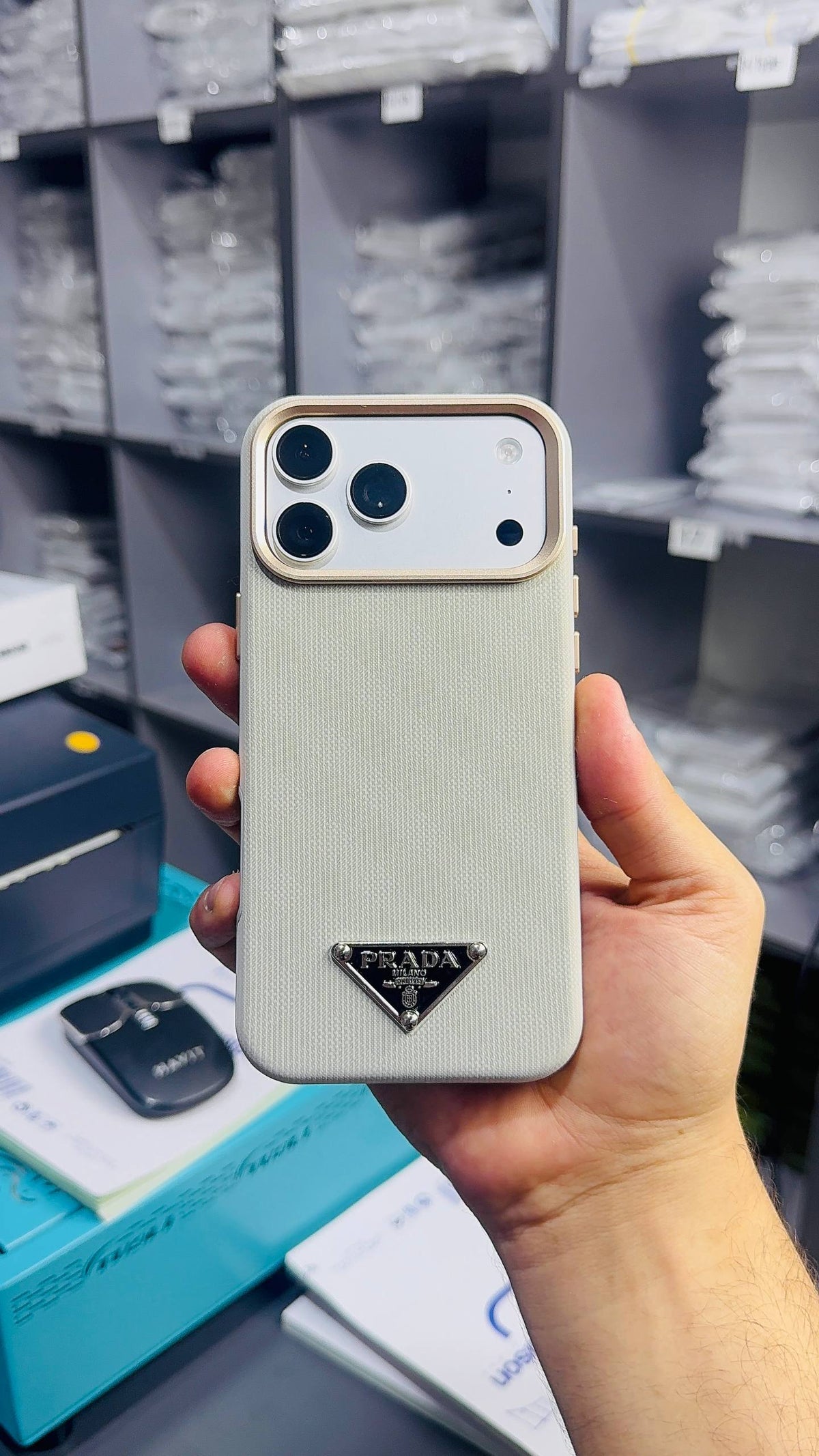 Case PRADA