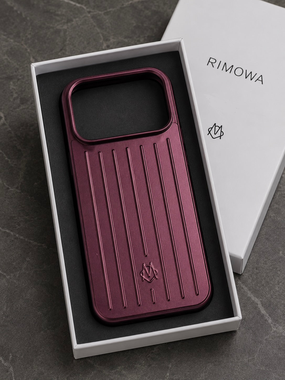 Rimowa iPhone 18 Pro Max