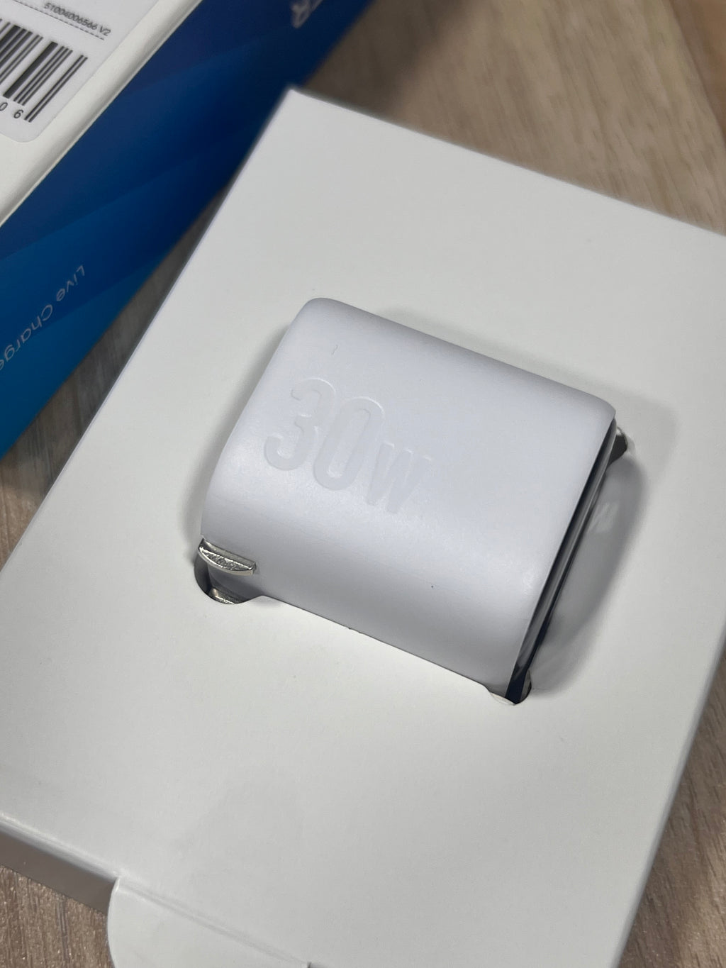 Anker Zolo 30W + Cable Anker 1.5m 240W